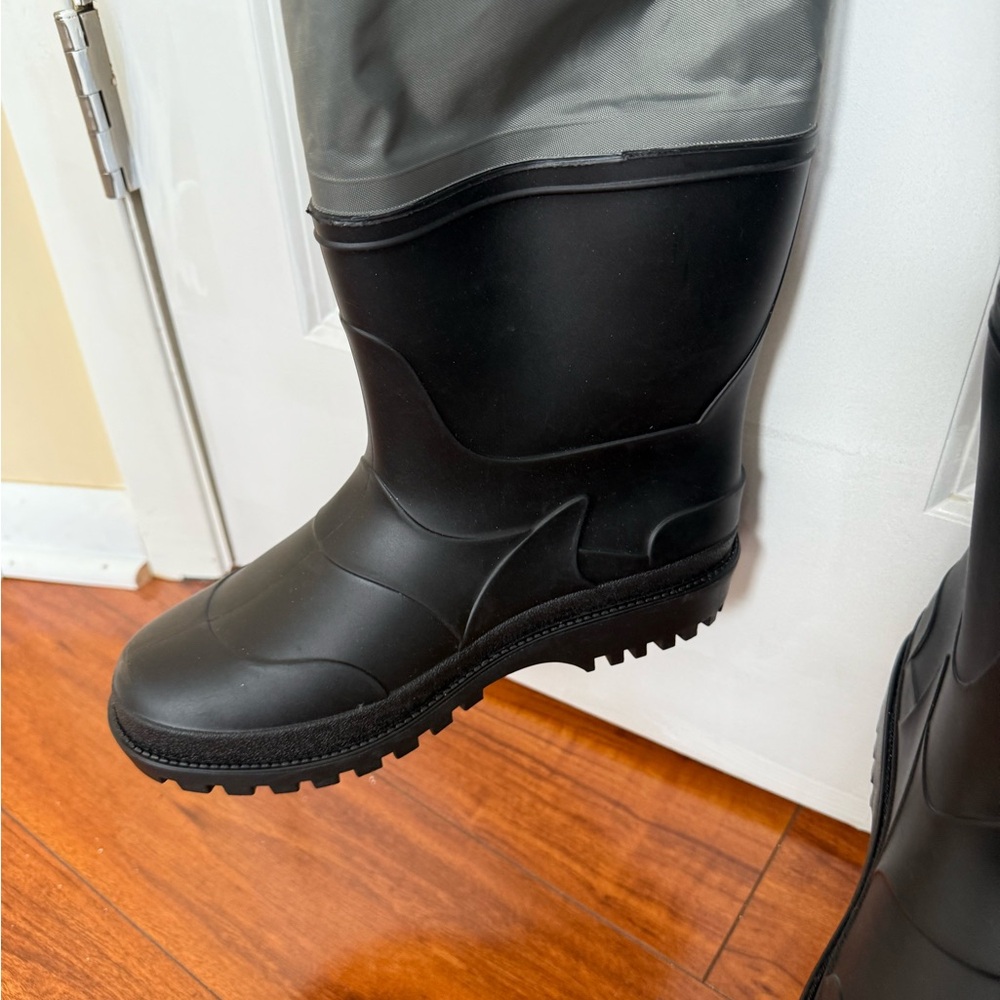 DikaSun
Fishing Waders for Men & Women,
Waterproof. - Picture 10 of 15